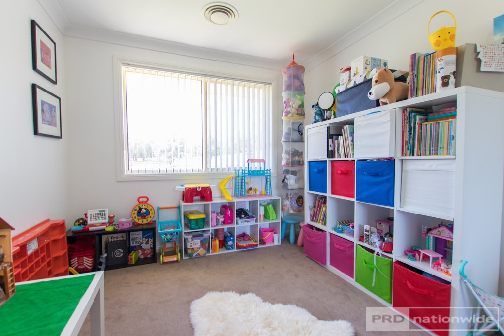 9 Green Street TUMUT 8