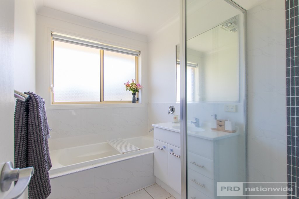 9 Green Street TUMUT 9