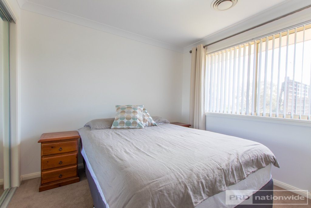 9 Green Street TUMUT 11
