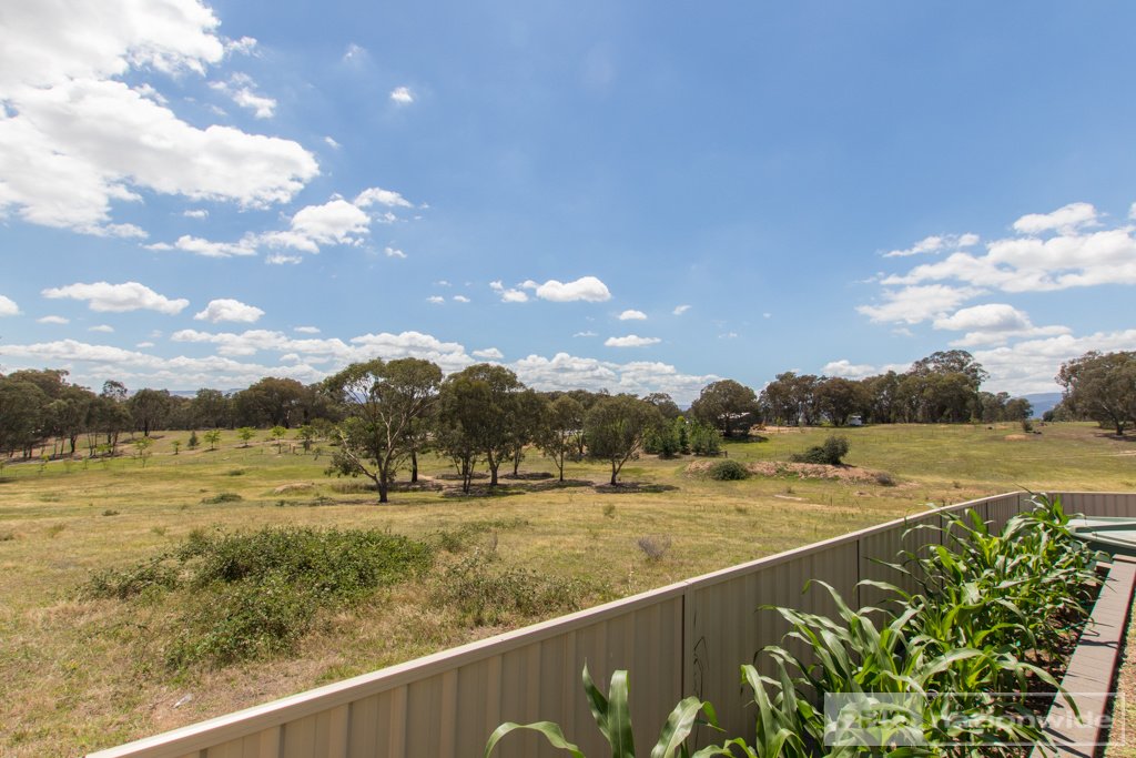 9 Green Street TUMUT 13