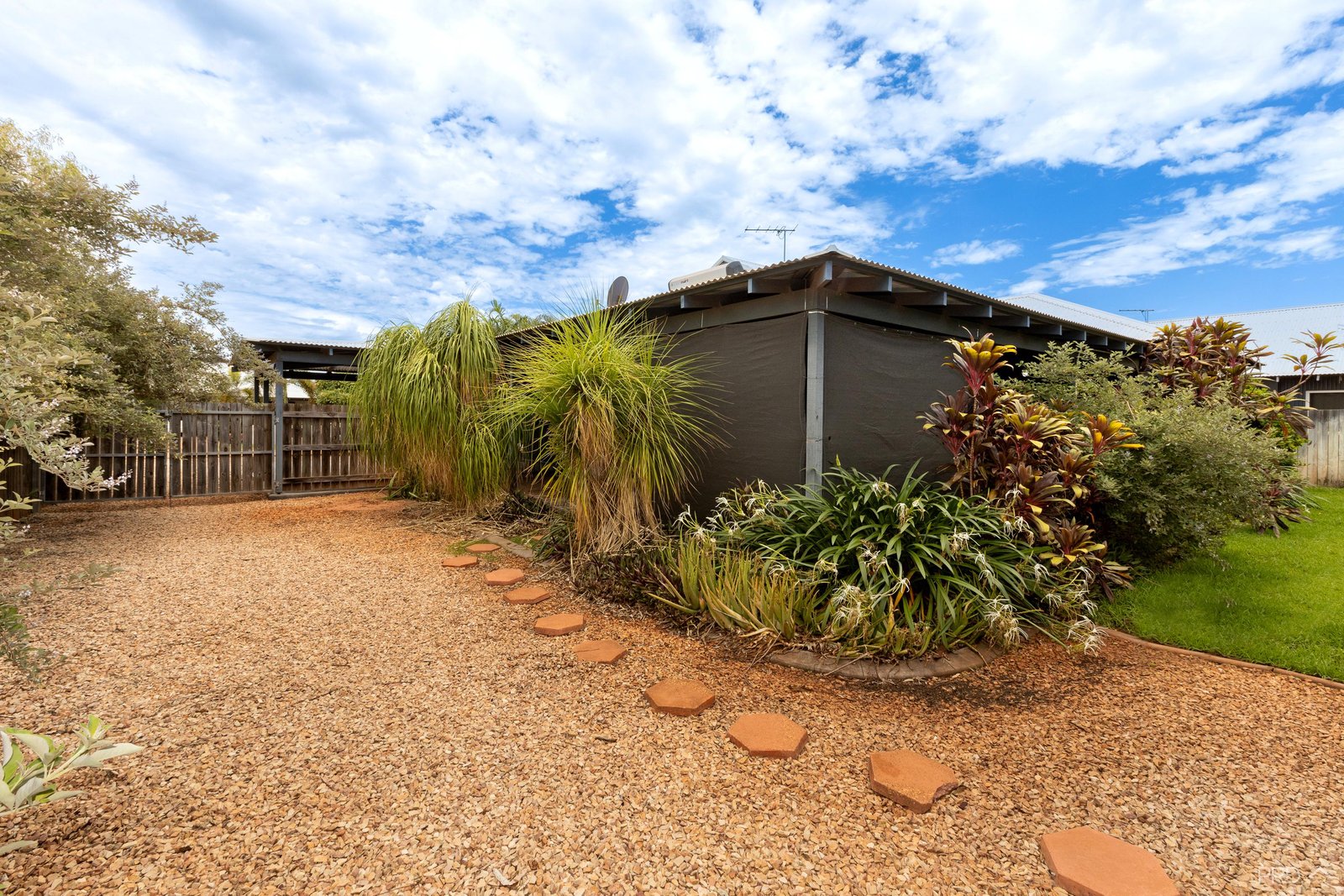 9 Greenshank Drive DJUGUN 31