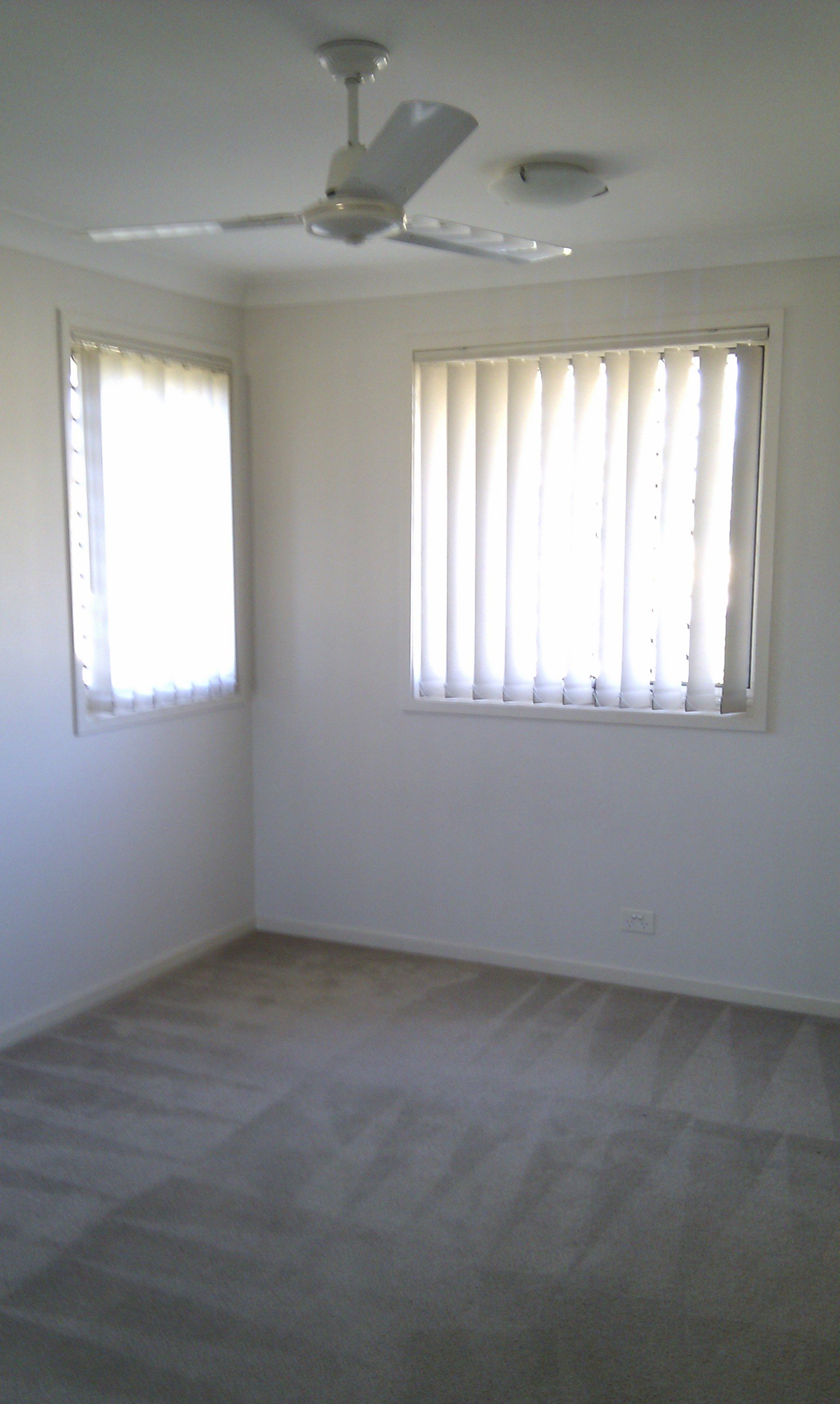 9 Greenwich Drive CARSELDINE 9