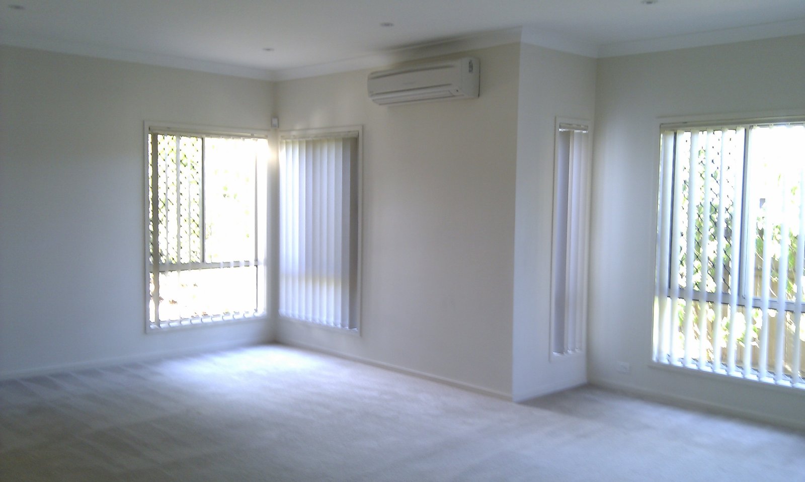 9 Greenwich Drive CARSELDINE 10