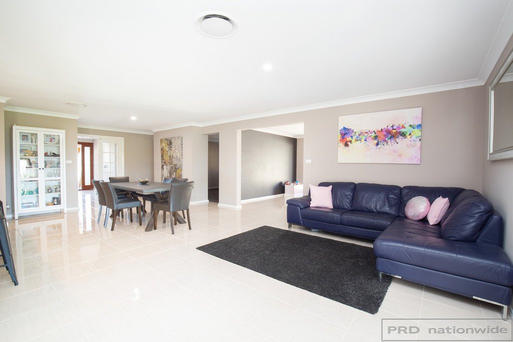 9 Greenwood Grove RUTHERFORD 4
