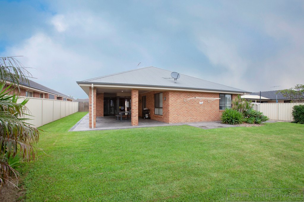 9 Greenwood Grove RUTHERFORD 14