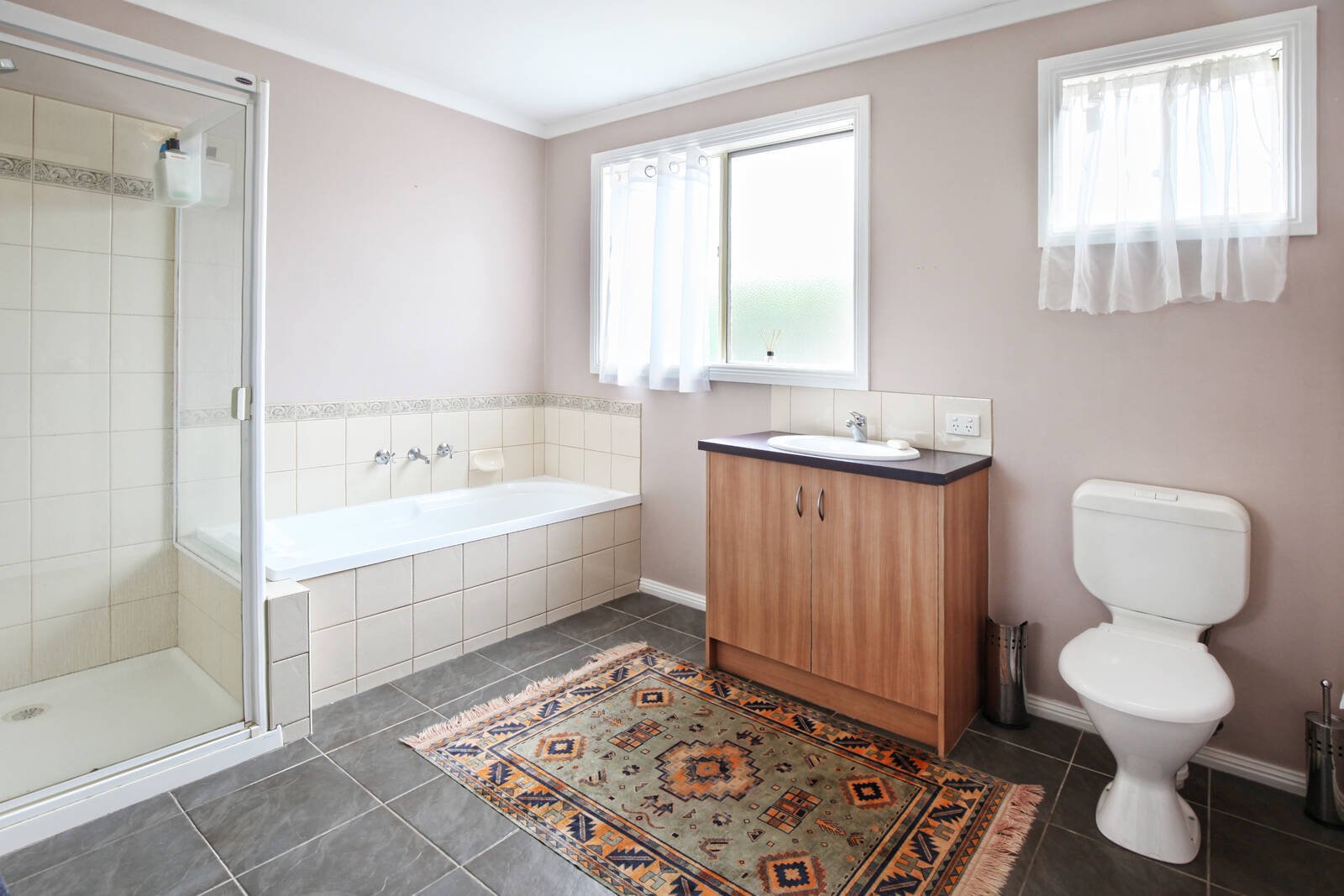 Real Estate and Property in 9 Gwen Place, Lancefield, VIC