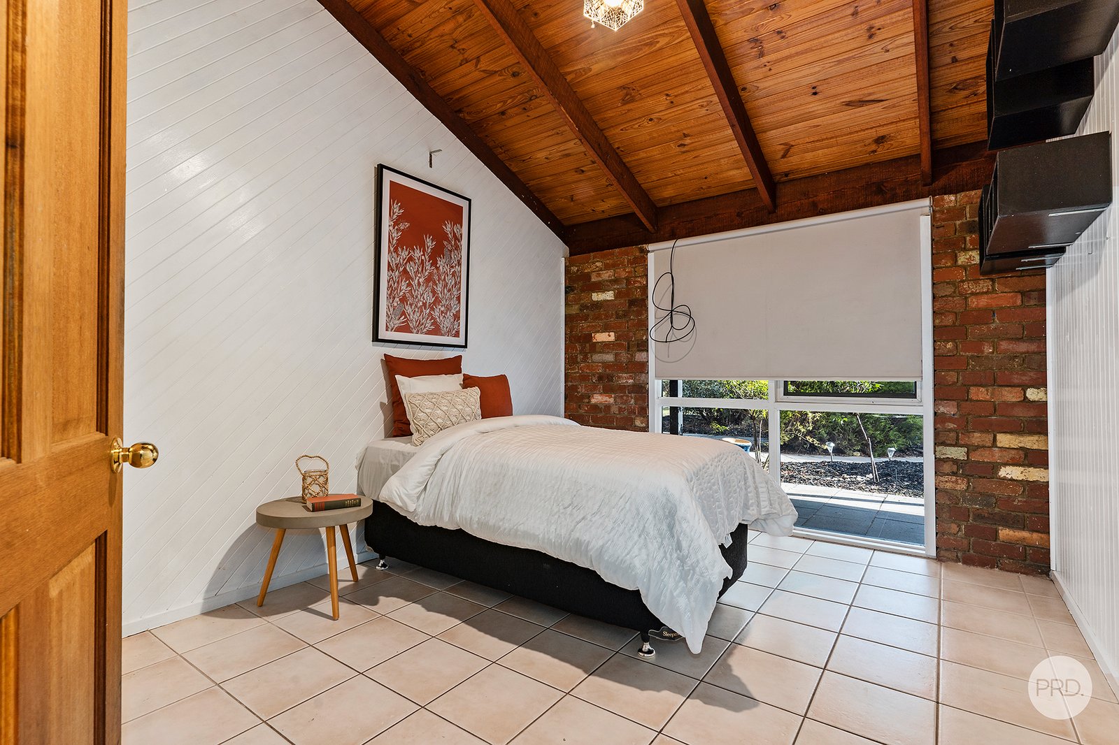 9 Hakea Road HUNTLY 11