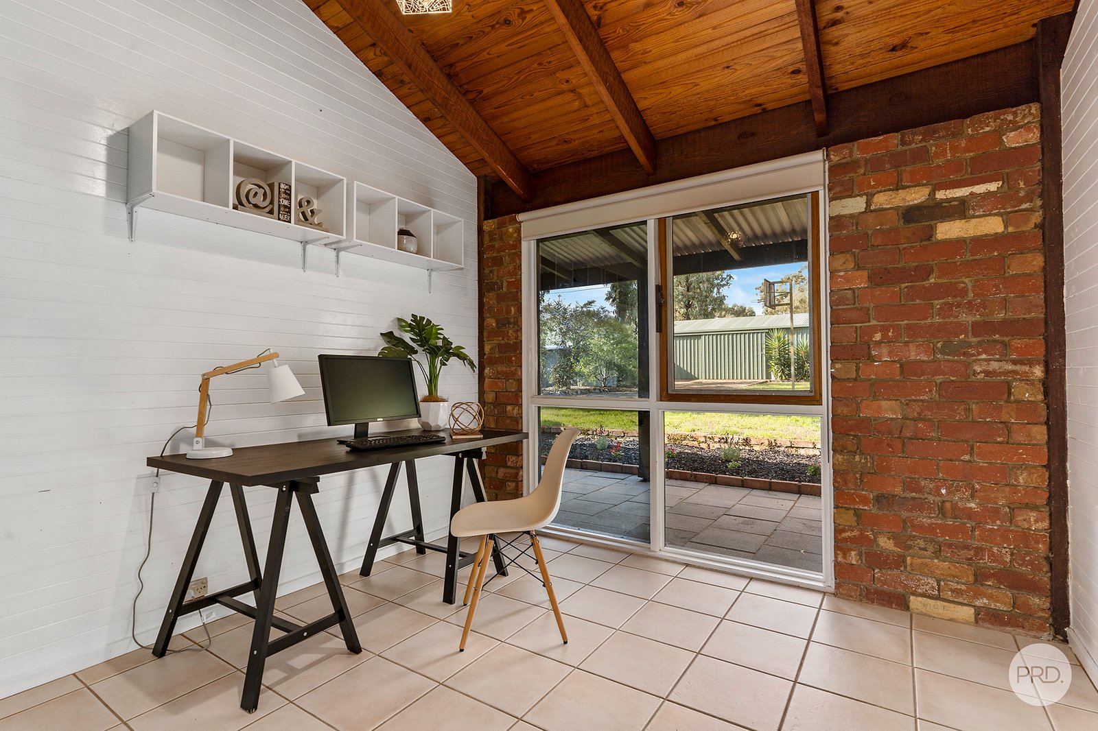 9 Hakea Road HUNTLY 12