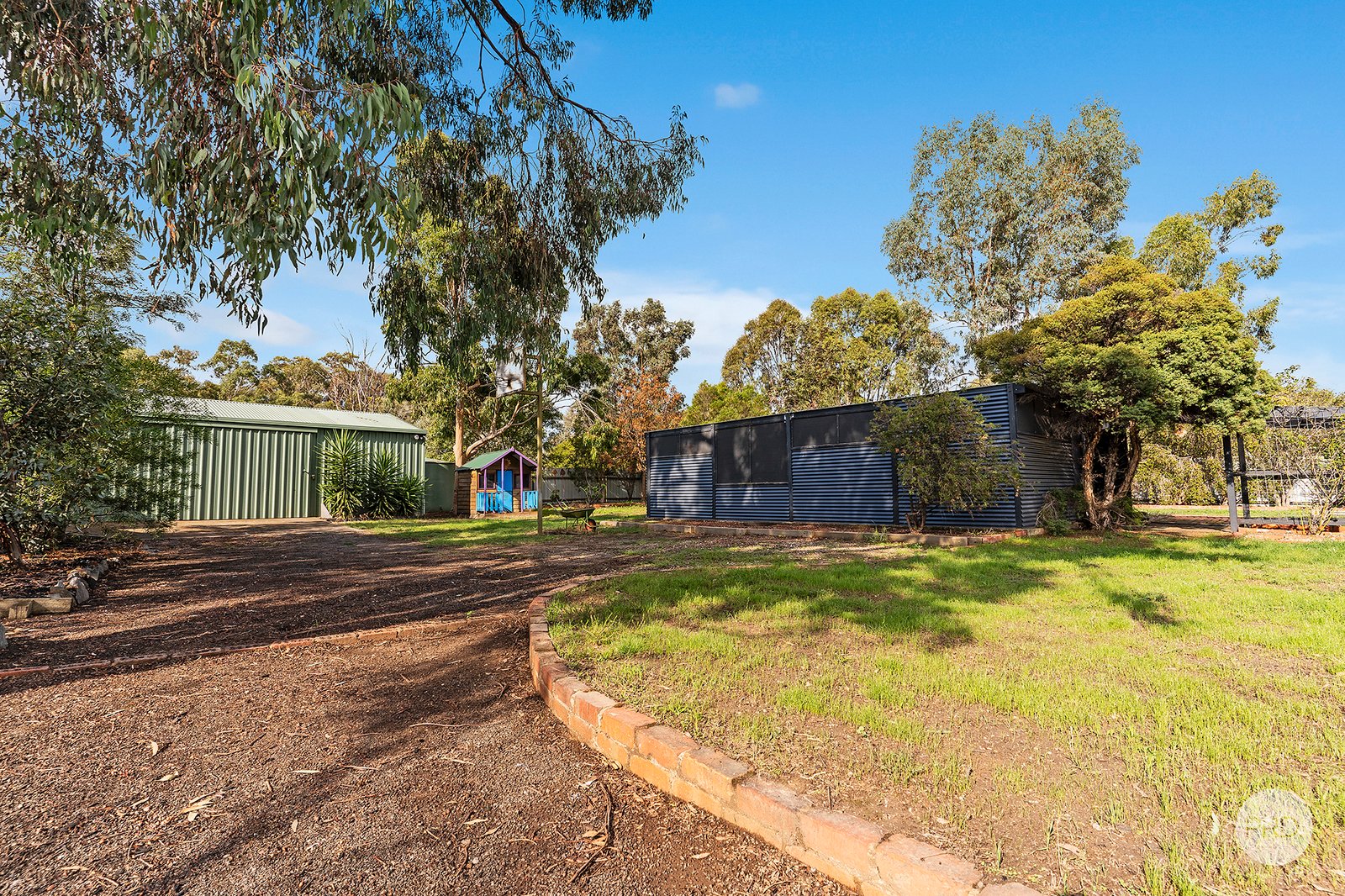 9 Hakea Road HUNTLY 17