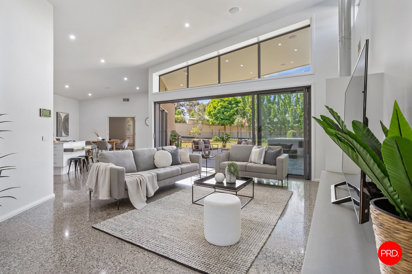 9 Hanover Place STRATHFIELDSAYE 6