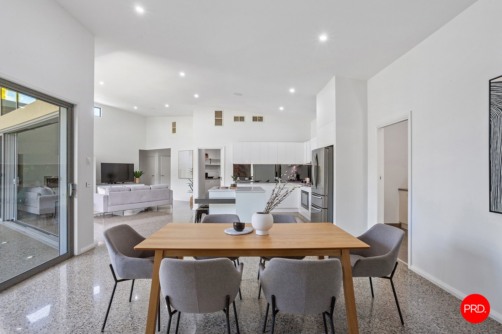 9 Hanover Place STRATHFIELDSAYE 13