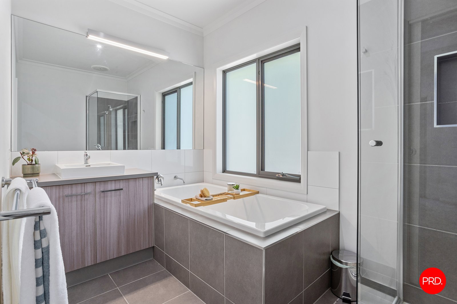 9 Hanover Place STRATHFIELDSAYE 24