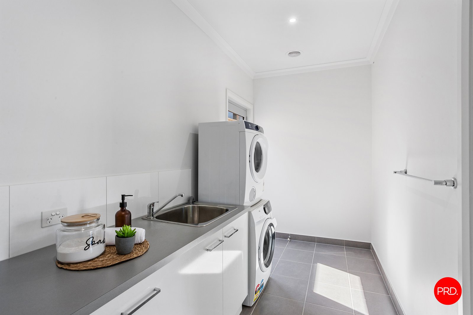 9 Hanover Place STRATHFIELDSAYE 26