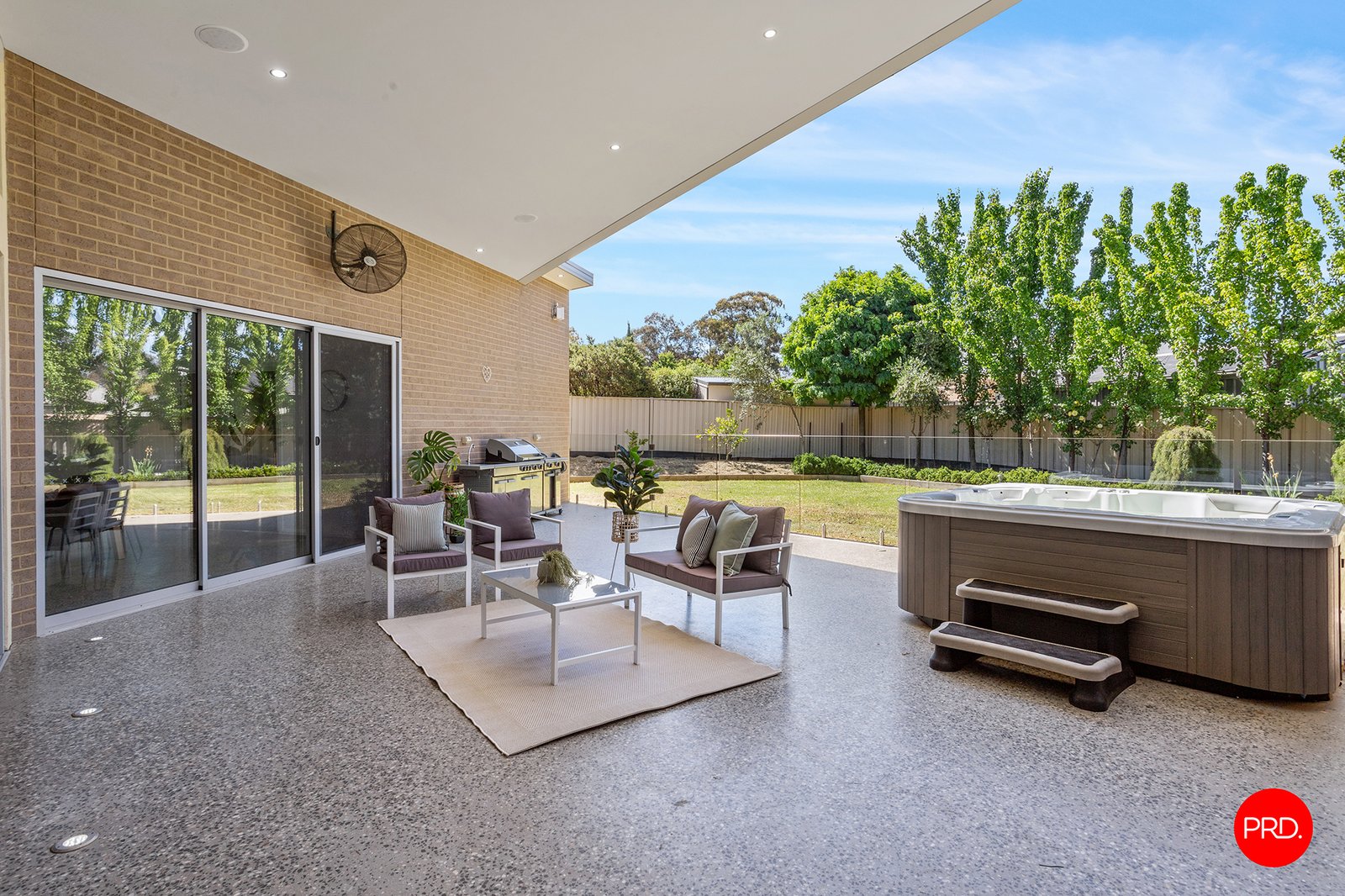 9 Hanover Place STRATHFIELDSAYE 28