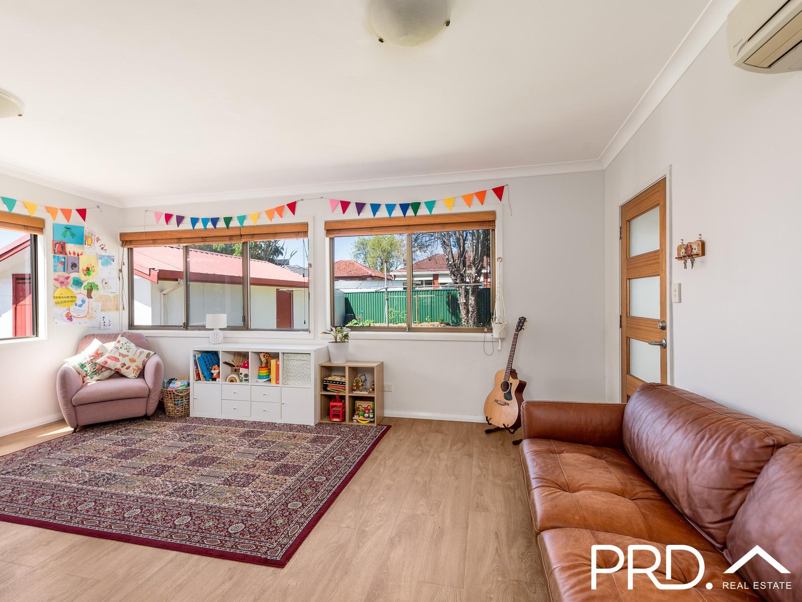 9 Hazelglen Avenue PANANIA 4