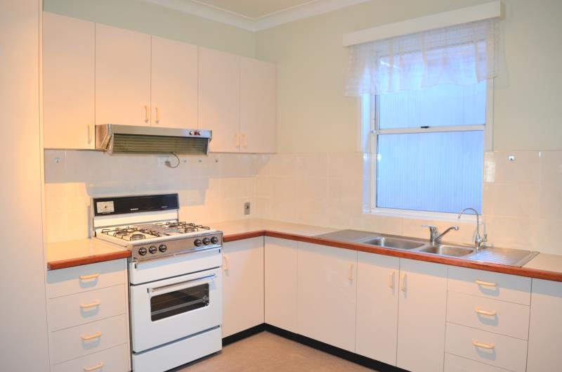 9 Heath Street TURVEY PARK 3