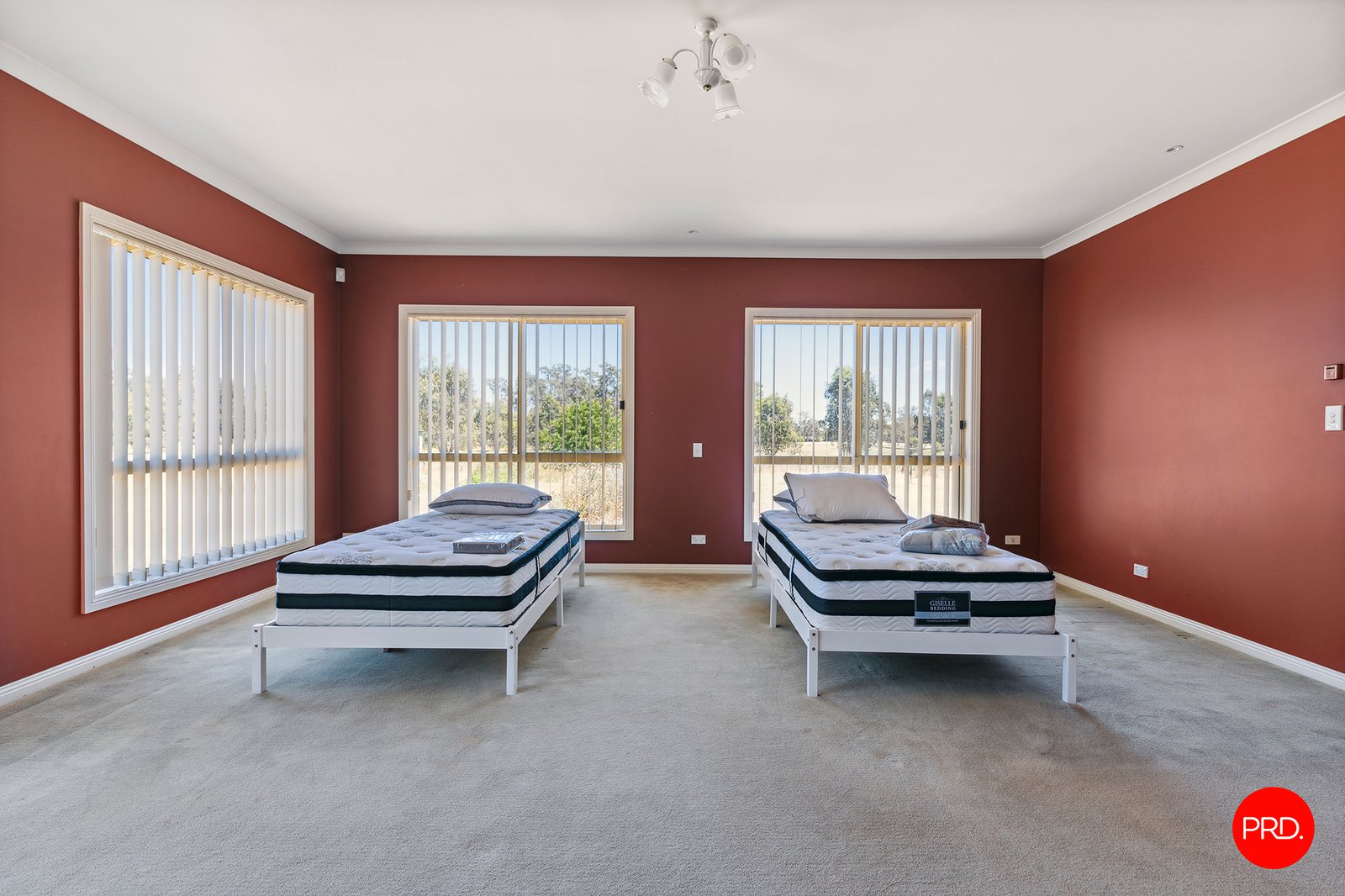 9 Hehir Street HUNTLY 9