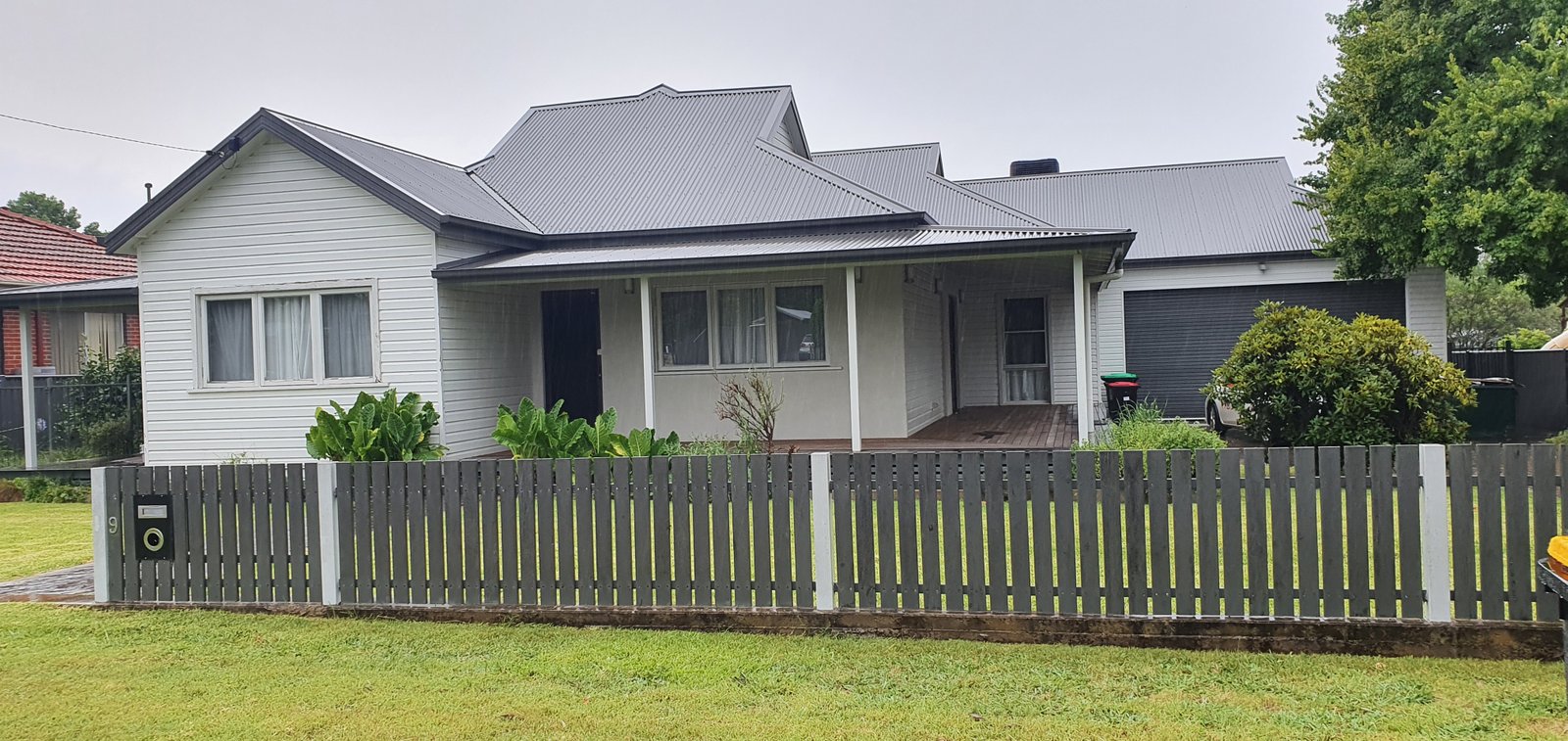 9 Herbert St  TUMUT 9