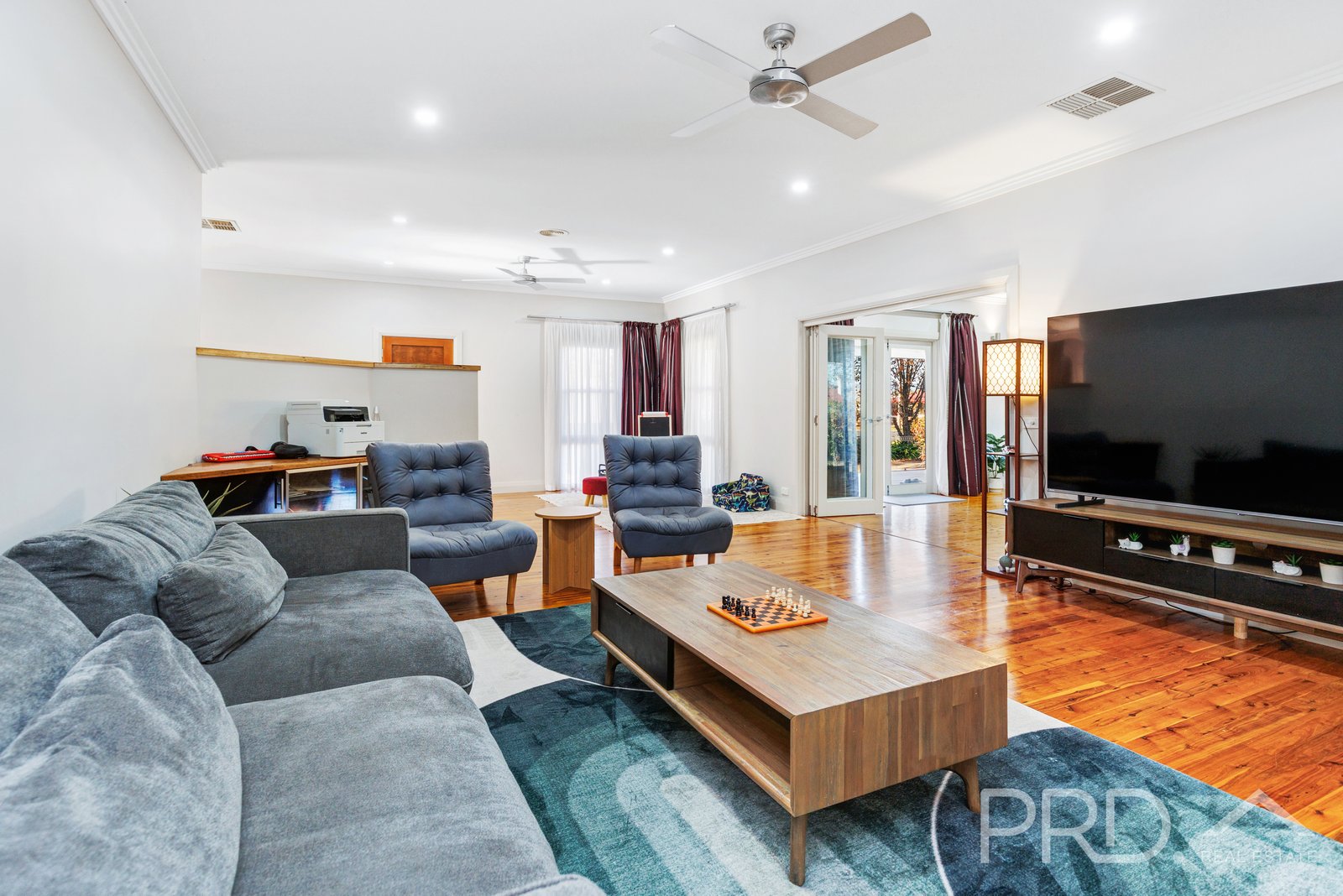 9 Herbert Street TUMUT 11