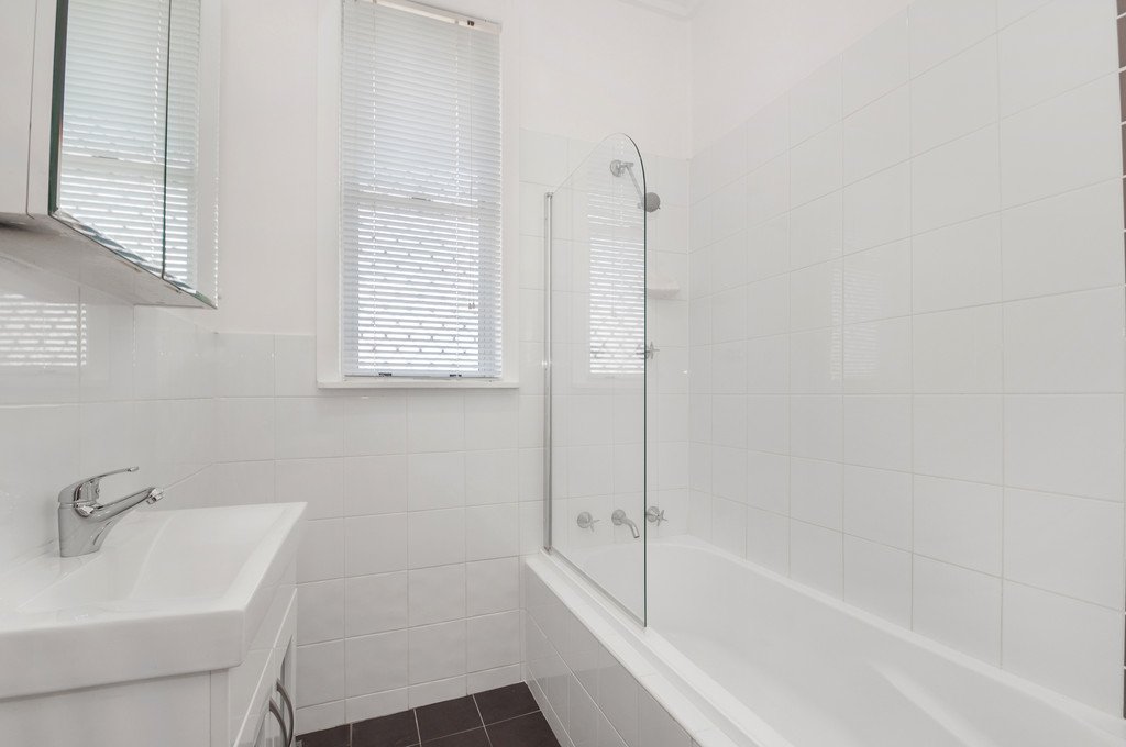 9 Hertford Street BERKELEY 4