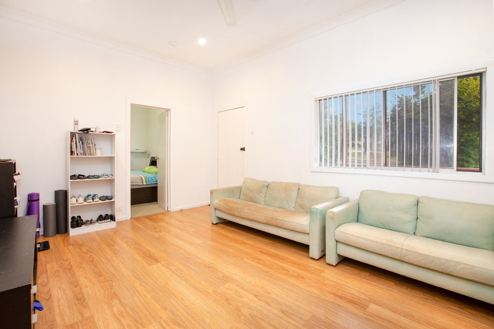 9 High Street GRETA 5