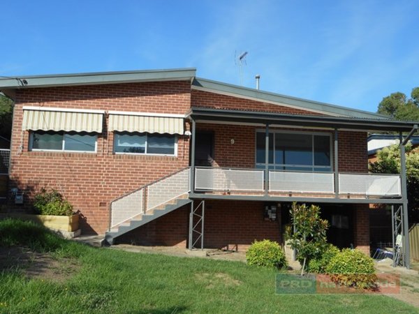 9 Highland Avenue TUMUT 5