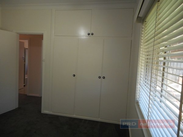 9 Highland Avenue TUMUT 10