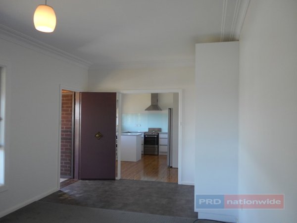 9 Highland Avenue TUMUT 14