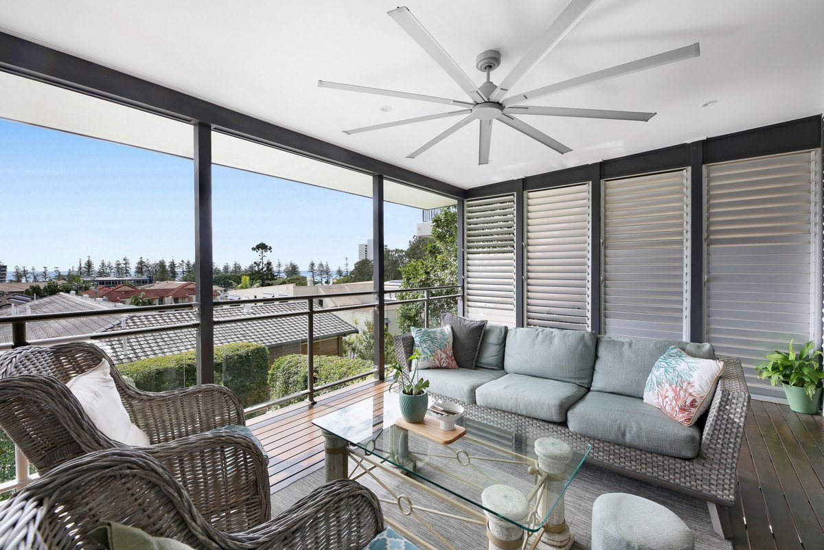 9 Hill Avenue BURLEIGH HEADS 11