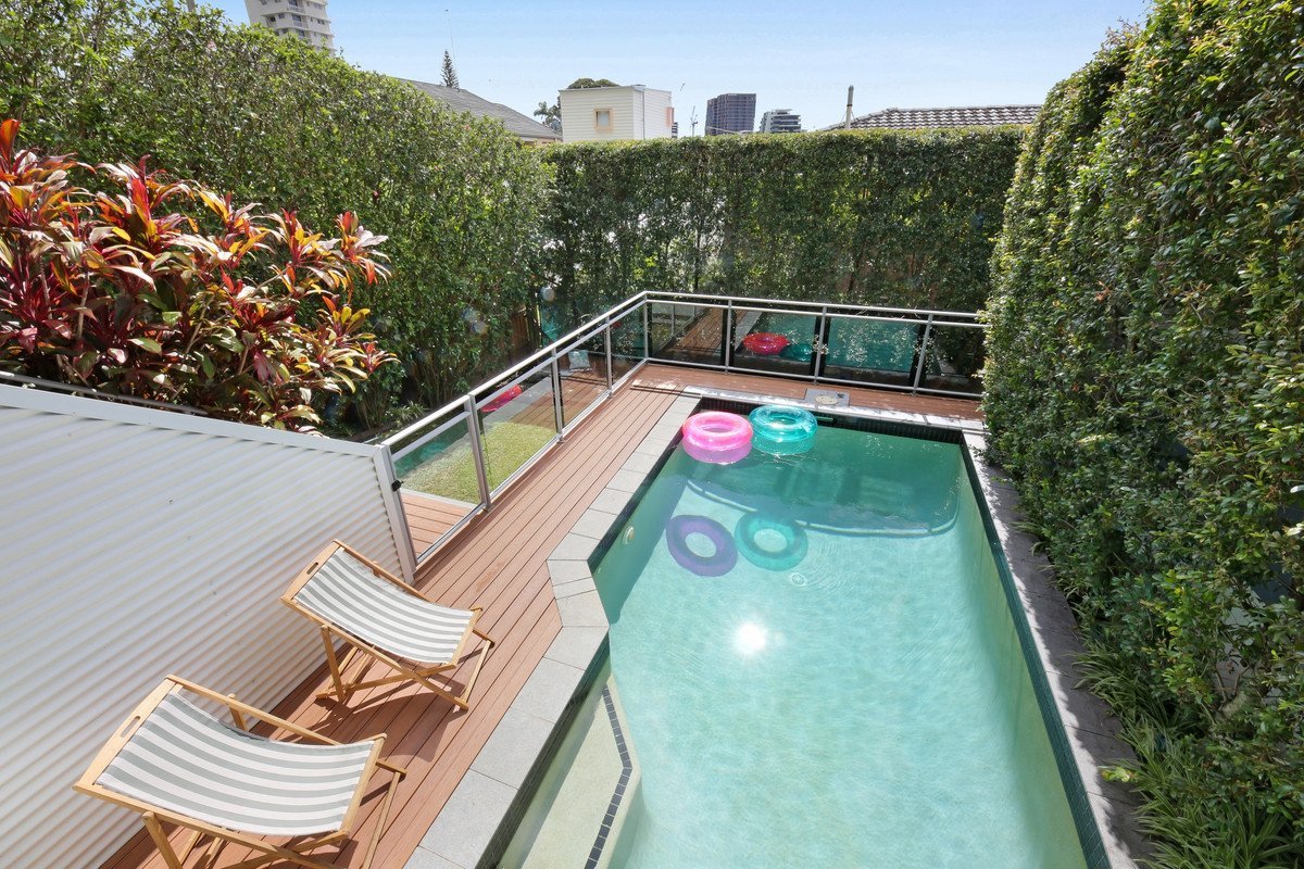 9 Hill Avenue BURLEIGH HEADS 13