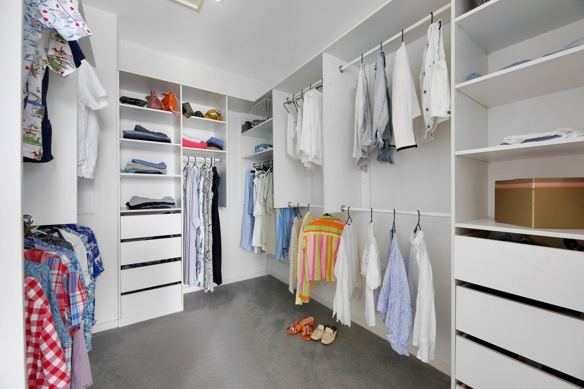 9 Hill Avenue BURLEIGH HEADS 17