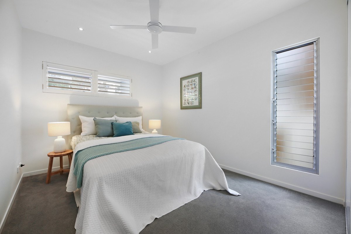 9 Hill Avenue BURLEIGH HEADS 18