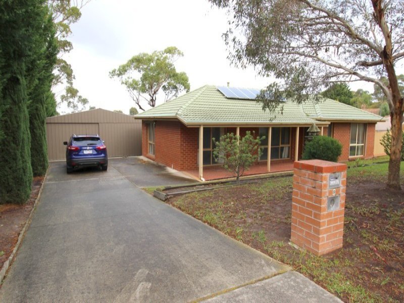 Photos: 9 Hillpark Drive