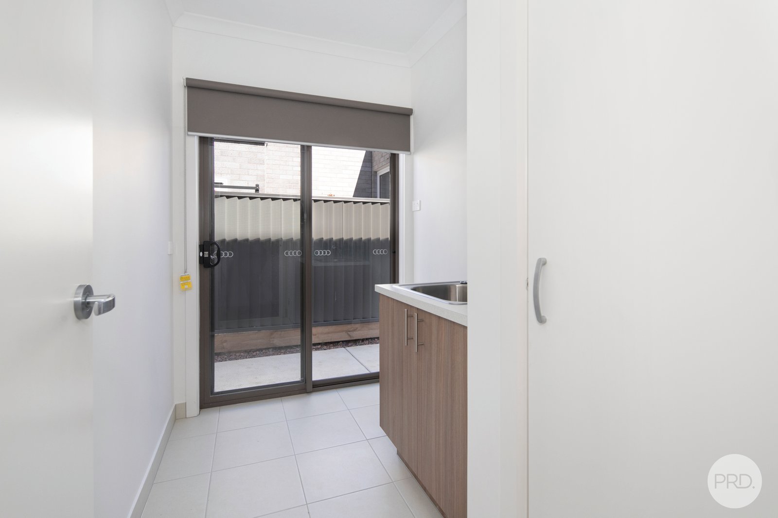 9 Holst Way LUCAS 12