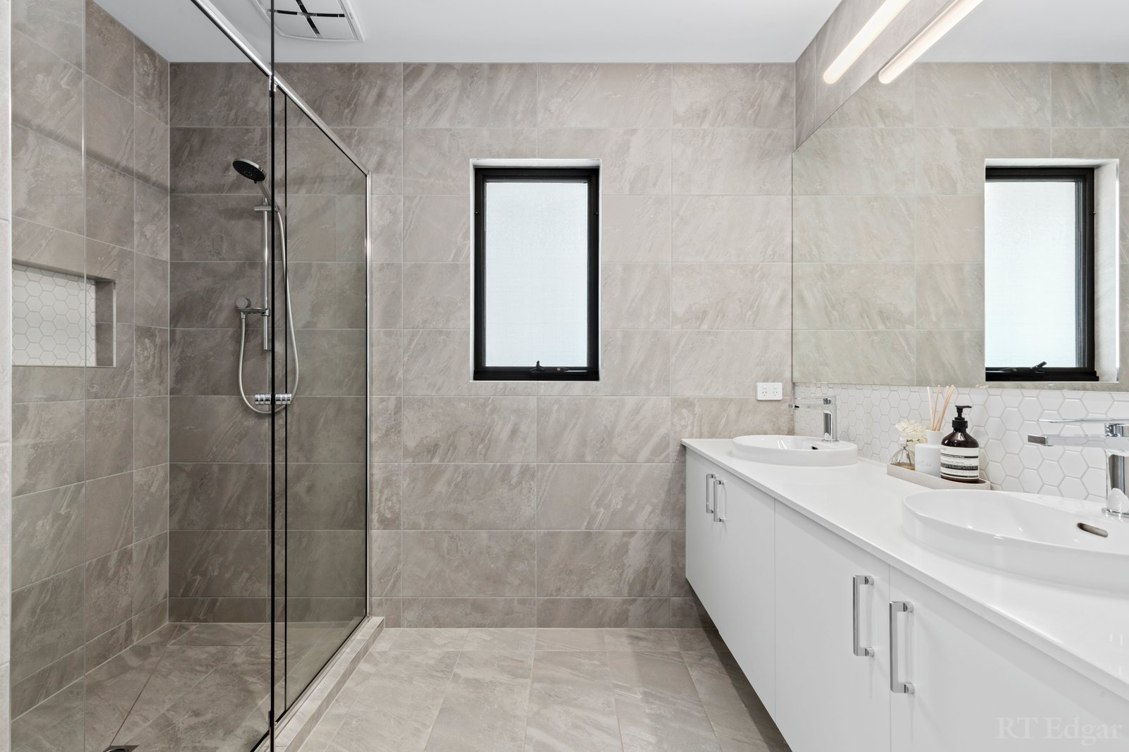 Real Estate and Property in 9 Holyhead Street, Ocean Grove, VIC