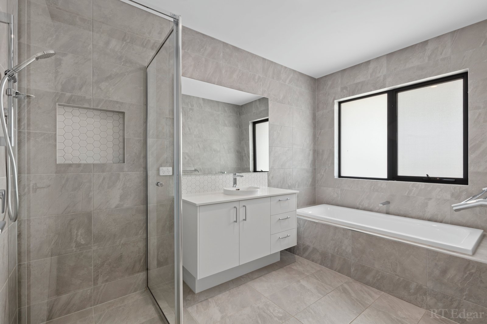 Real Estate and Property in 9 Holyhead Street, Ocean Grove, VIC