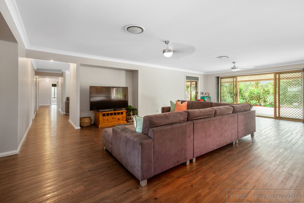 9 Honeyeater Place THORNTON 5