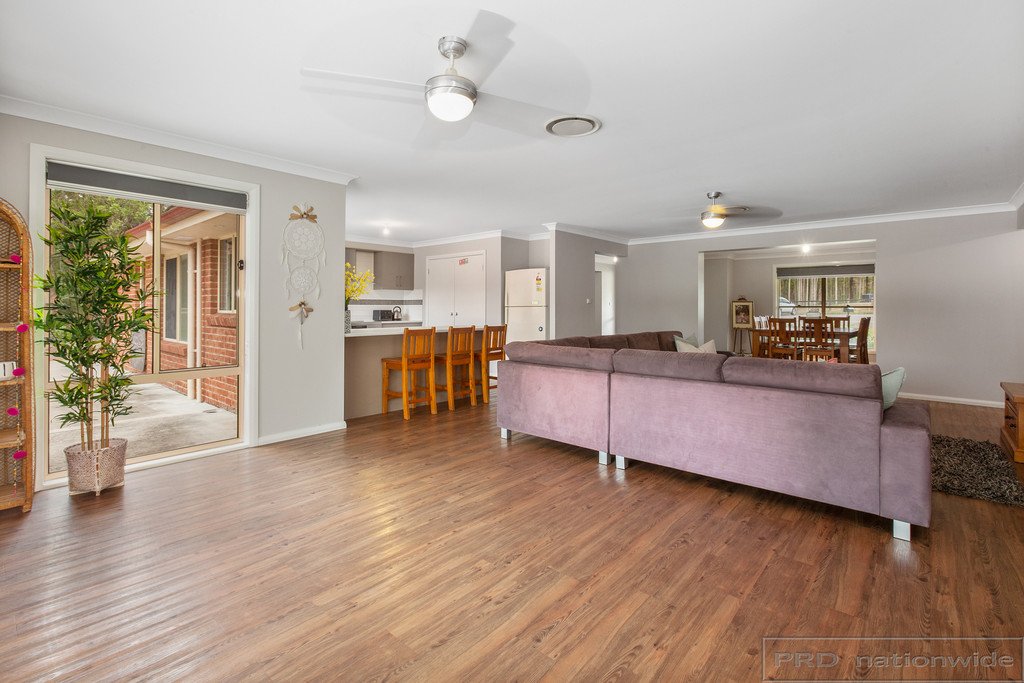 9 Honeyeater Place THORNTON 6