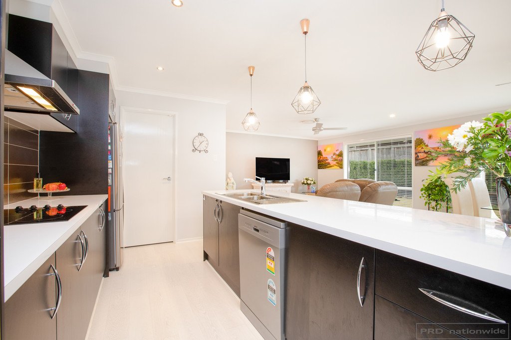 9 Honeysuckle Drive ABERGLASSLYN 4