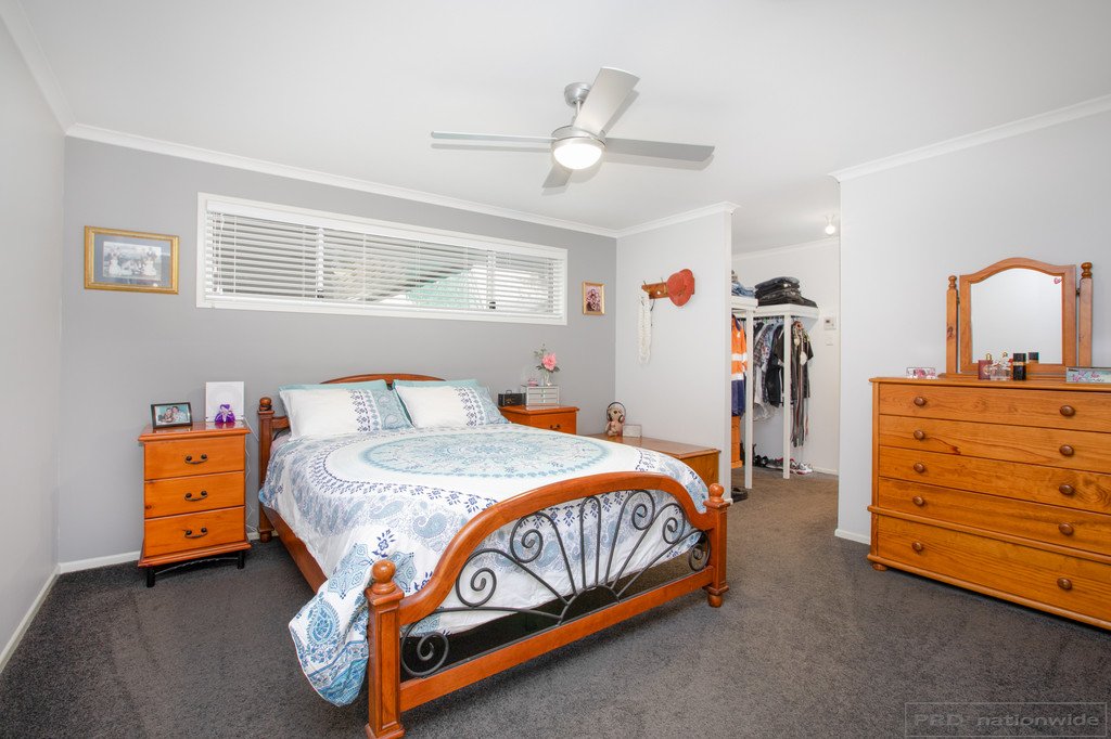 9 Honeysuckle Drive ABERGLASSLYN 11