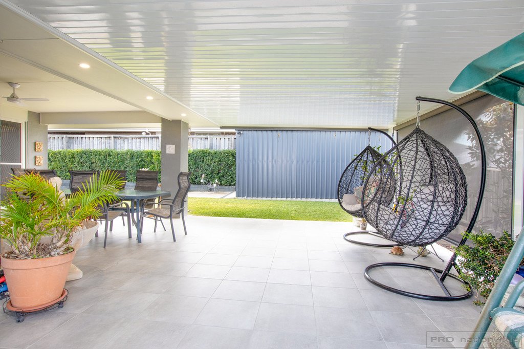 9 Honeysuckle Drive ABERGLASSLYN 18