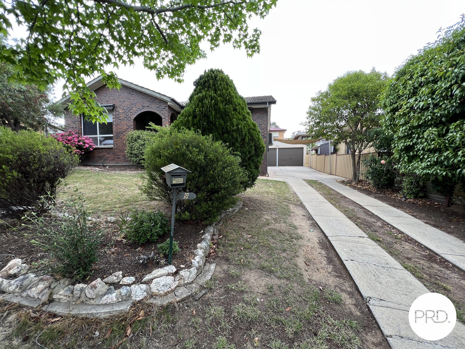 9 Hunt Place CRESTWOOD 18