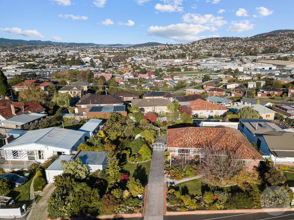 9 Huntley Street MONTROSE 4