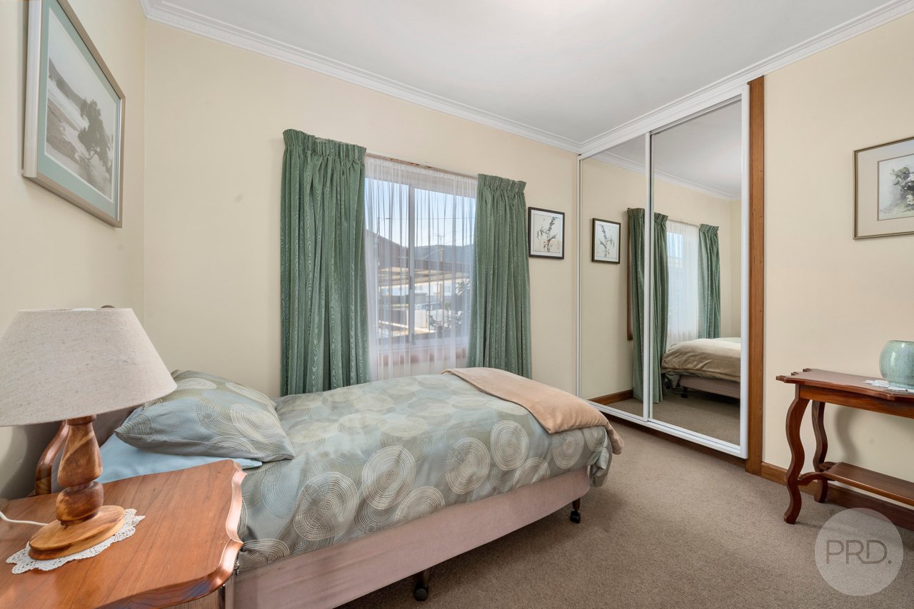 9 Huntley Street MONTROSE 11