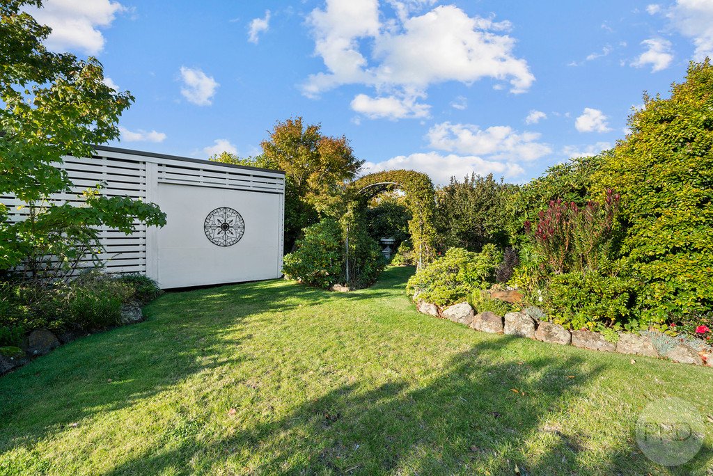 9 Huntley Street MONTROSE 21