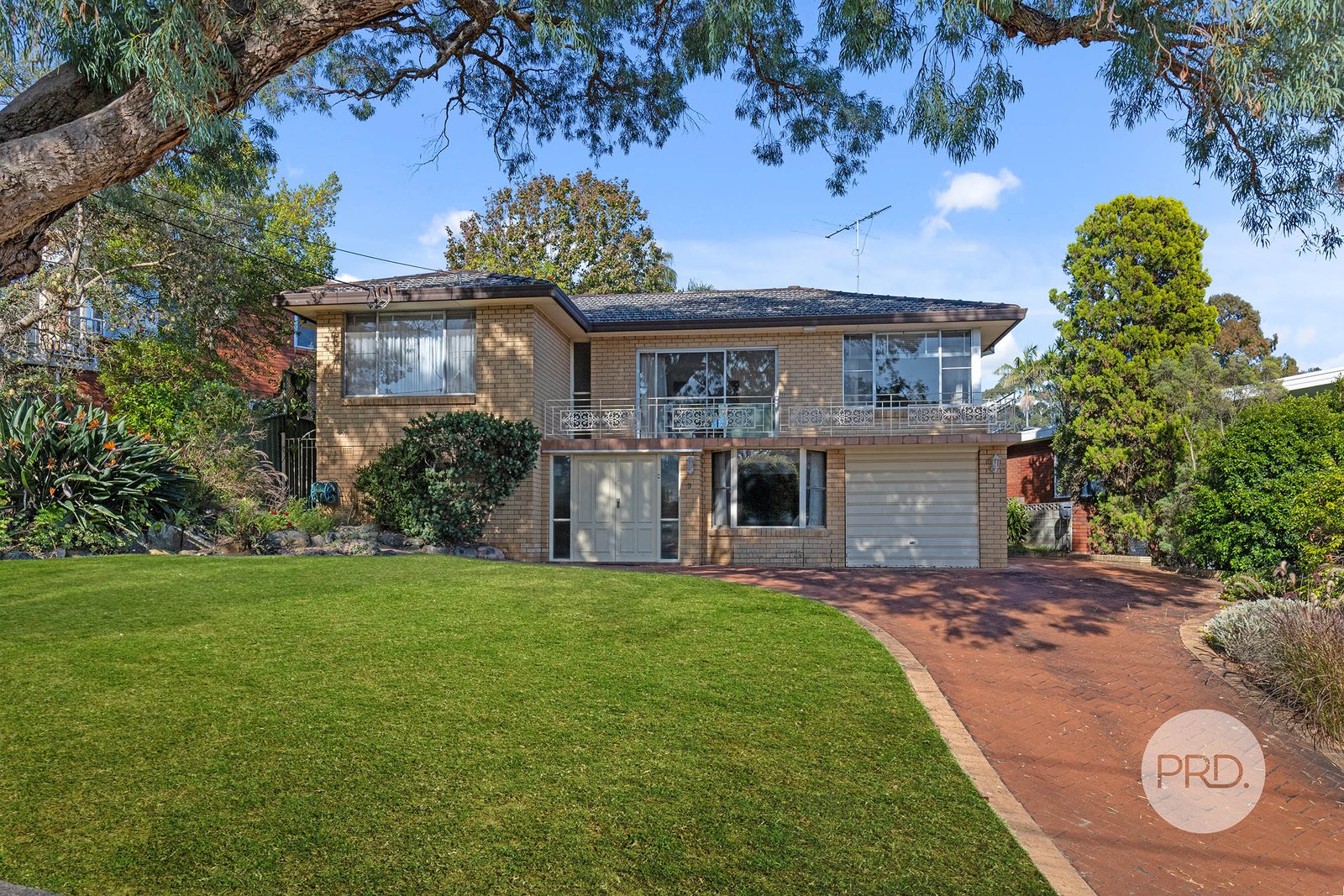 9 Illinga Place LUGARNO 1
