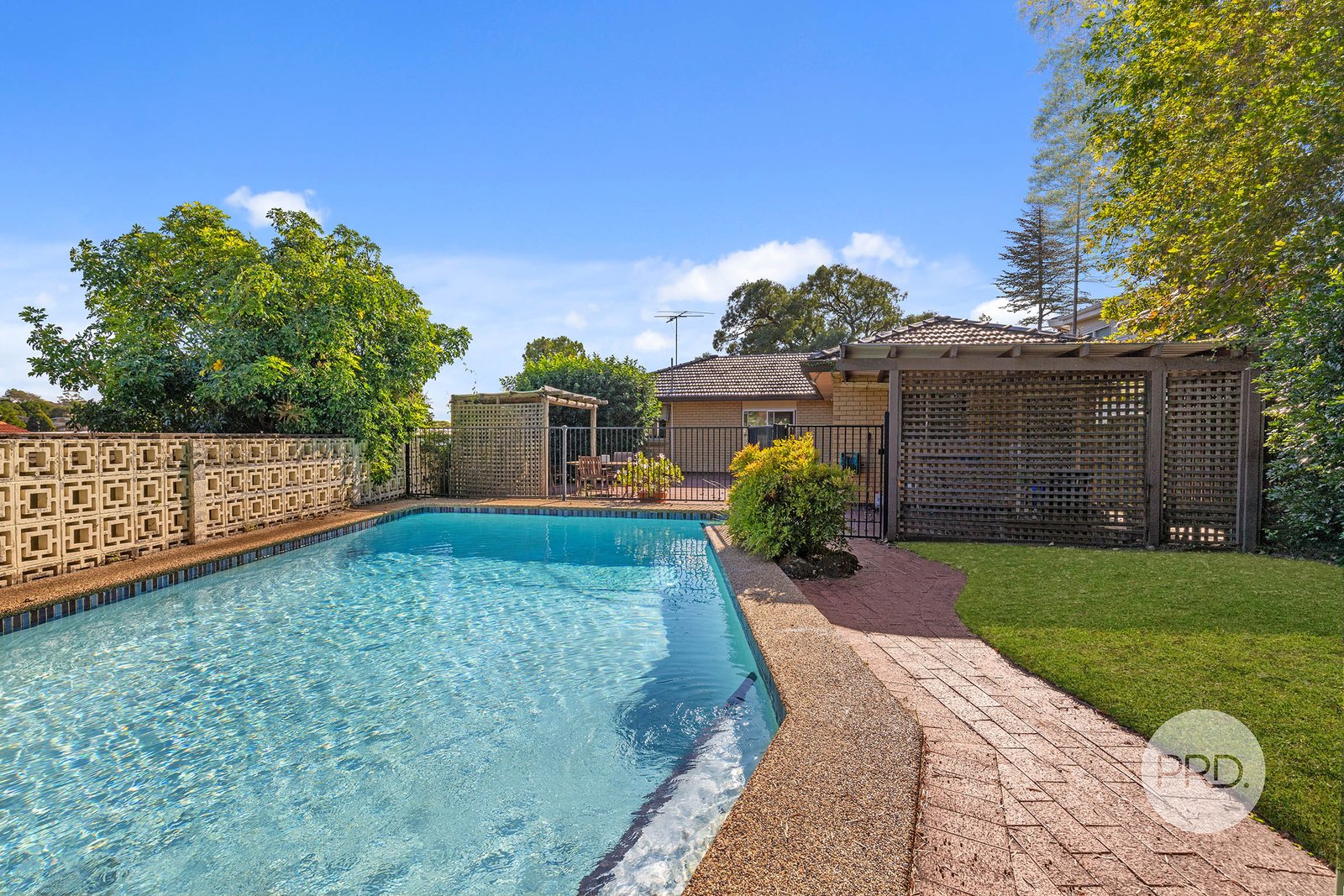 9 Illinga Place LUGARNO 11