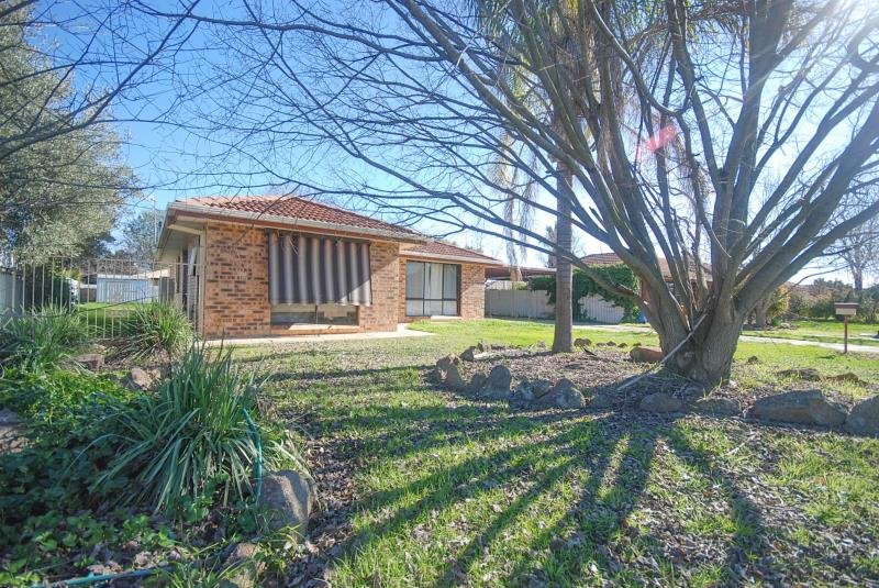 9 Incarnie Crescent WAGGA WAGGA 1