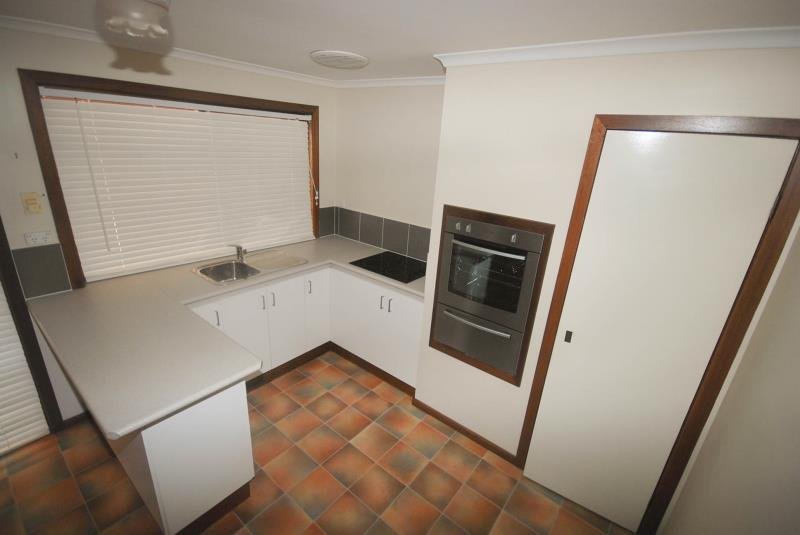 9 Incarnie Crescent WAGGA WAGGA 4