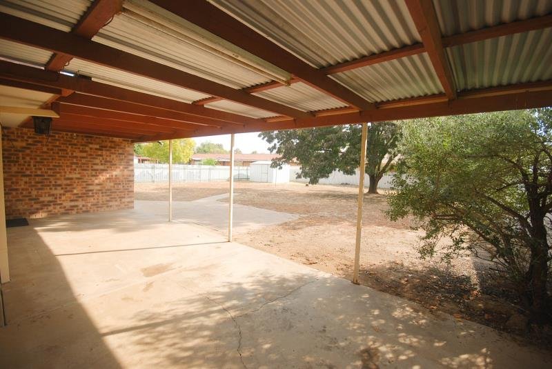 9 Incarnie Crescent WAGGA WAGGA 8